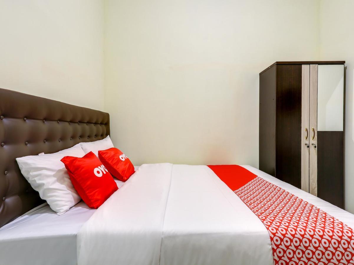 Oyo 90095 Indah Homestay Syariah Kejayan Eksteriør billede